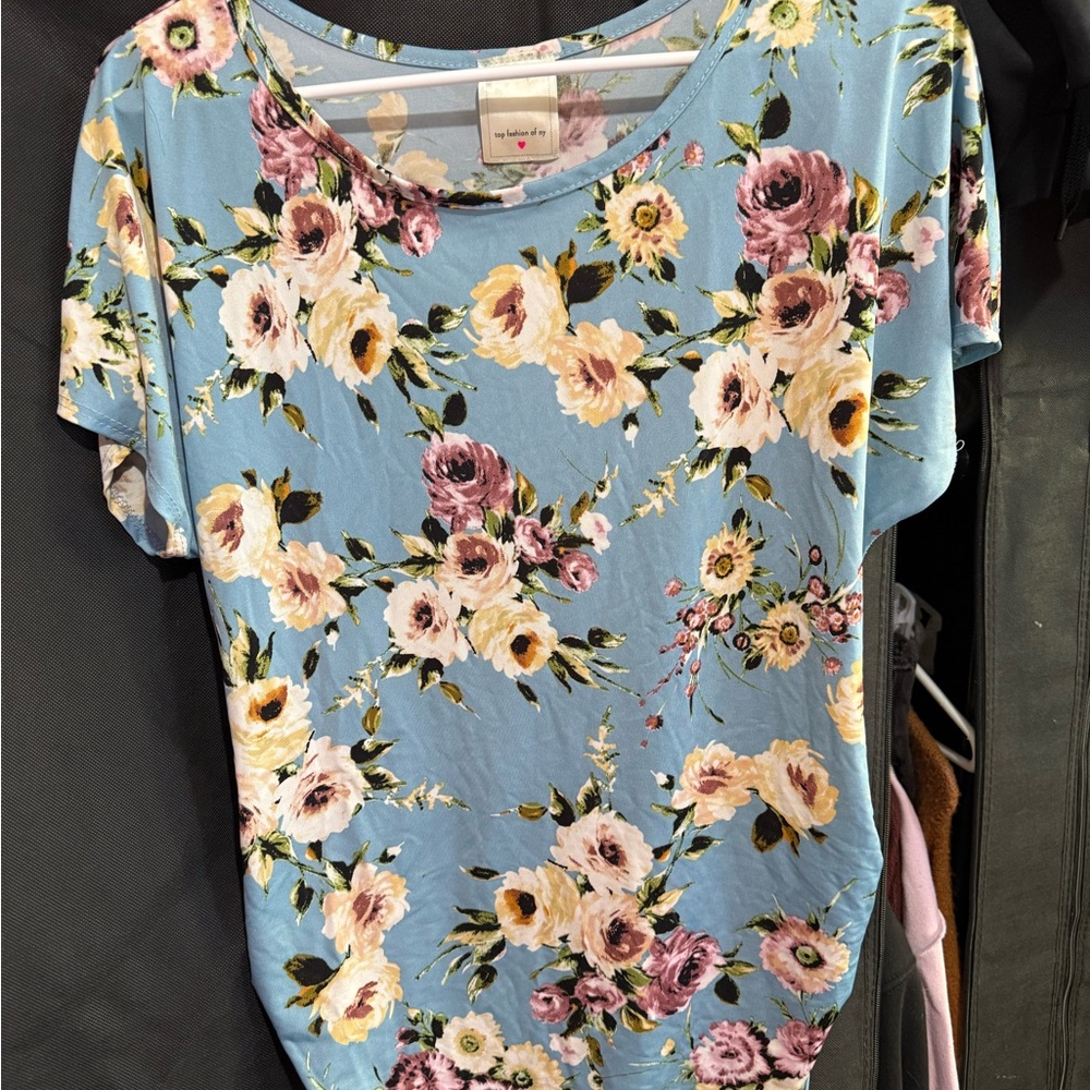 Floral Elegance Short Sleeve Women's Top
